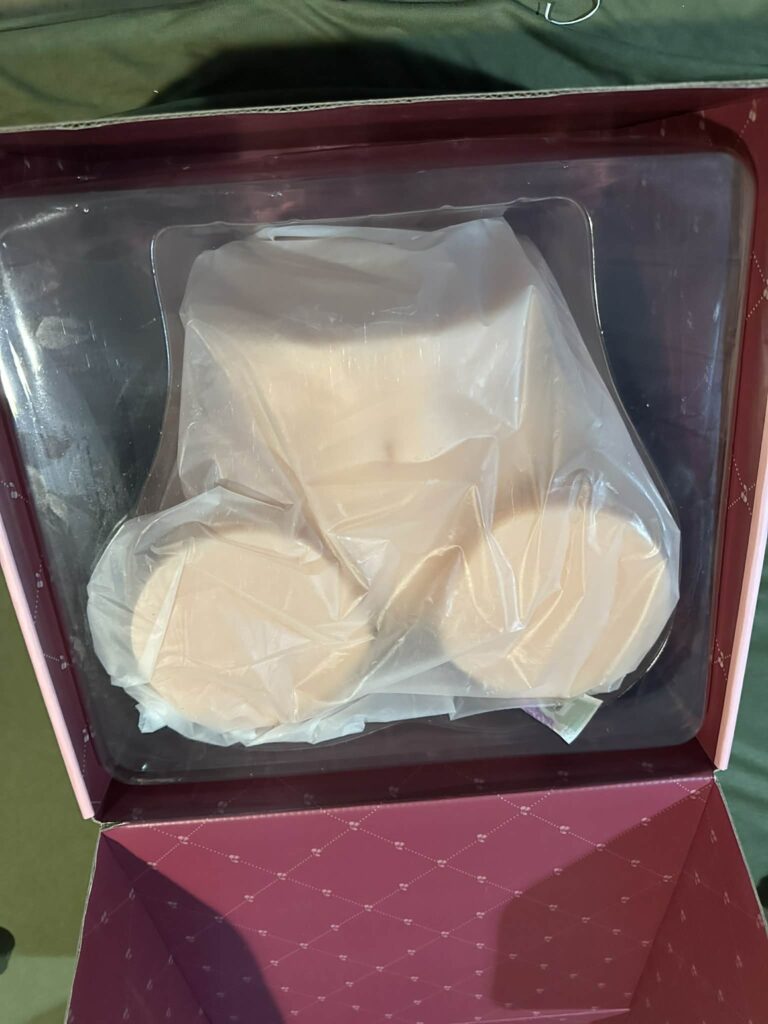 Ereshkigal Cherry SOFT - Inside Package